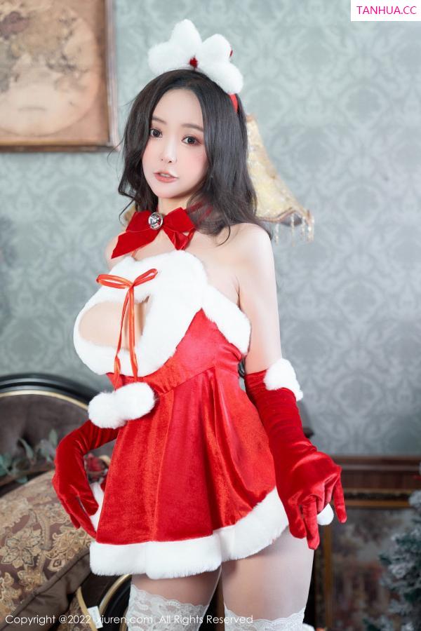 王馨瑶  [XiuRen]高清写真图 2022.12.26 No.6045 王馨瑶yanni 圣诞主题第28张图片